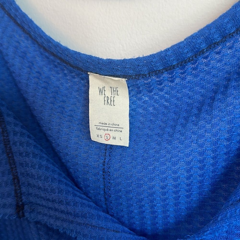 We‎ The Free/Free People Dahlia Thermal Top in Sapphire -NWOT - Size small - Picture 4 of 8